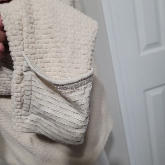 Nike Dri-Fit Large Thermal Top knit soft texture pocket bags hand Next Run - Picture 9 of 14